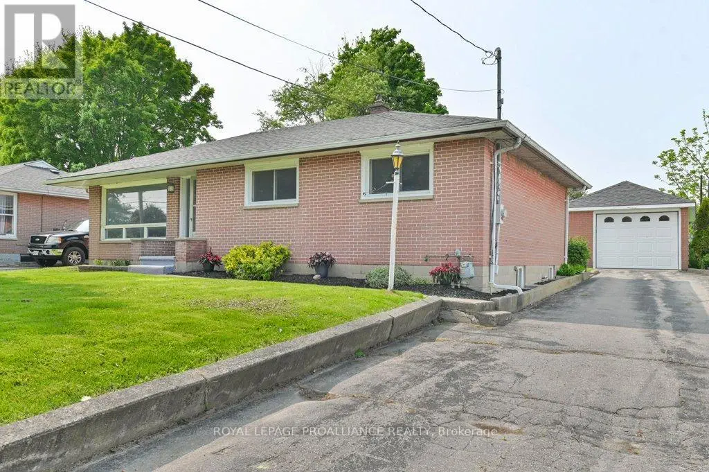 13234 Loyalist Parkway, Prince Edward County, Ontario  K0K 2T0 - Photo 3 - X12192341