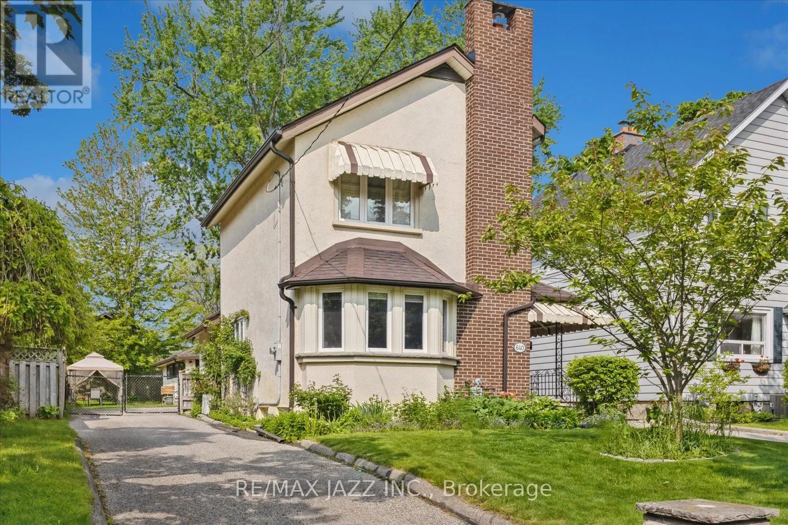 640 Mary Street N, Oshawa, Ontario  L1G 5E9 - Photo 2 - E12032630