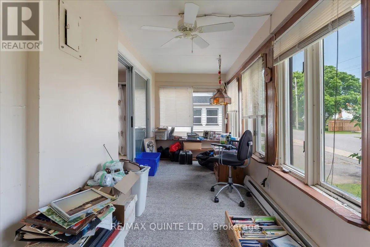 19 Broad Street, Prince Edward County, Ontario  K0K 2T0 - Photo 3 - X12192915