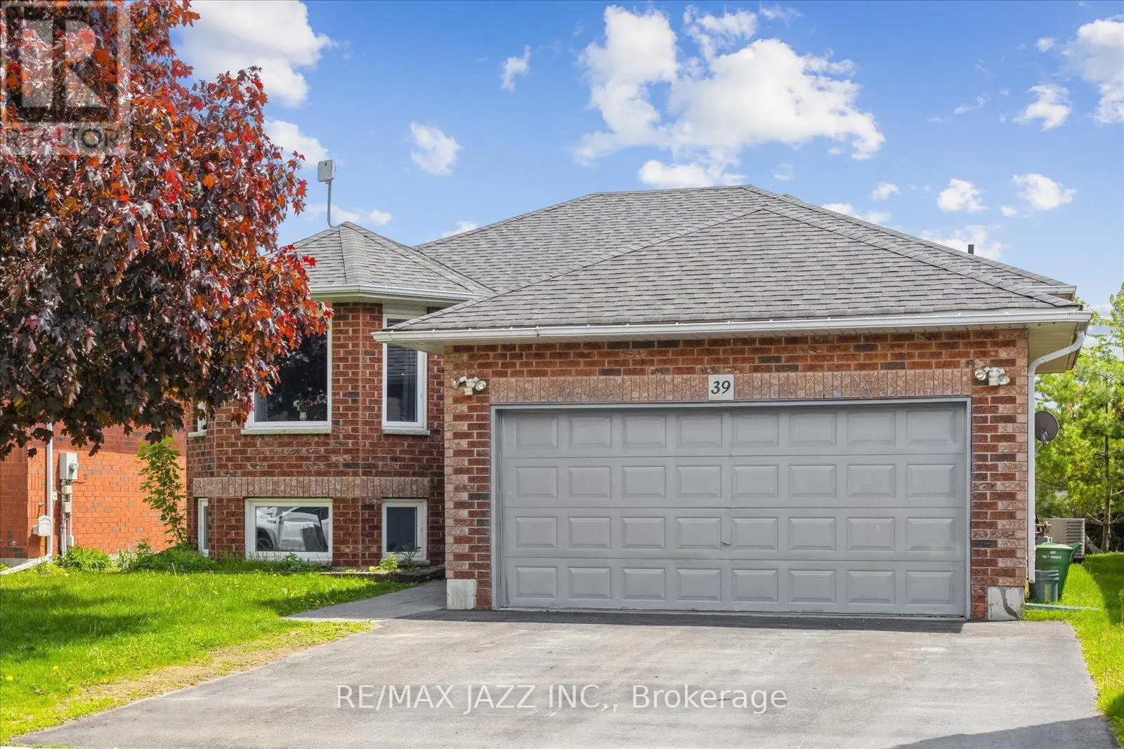 39 Mcgibbon Boulevard, Kawartha Lakes, Ontario  K9V 6G4 - Photo 2 - X12192979
