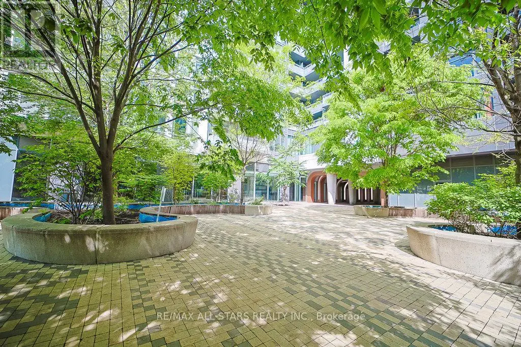 1216 - 525 Adelaide Street W, Toronto, Ontario  M5V 0N7 - Photo 2 - C12193246