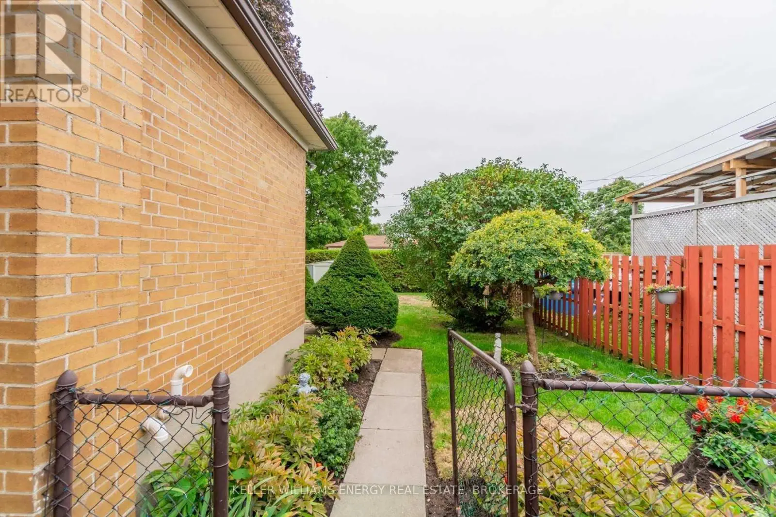 339 Jasper Avenue, Oshawa, Ontario  L1J 1L6 - Photo 2 - E12193492