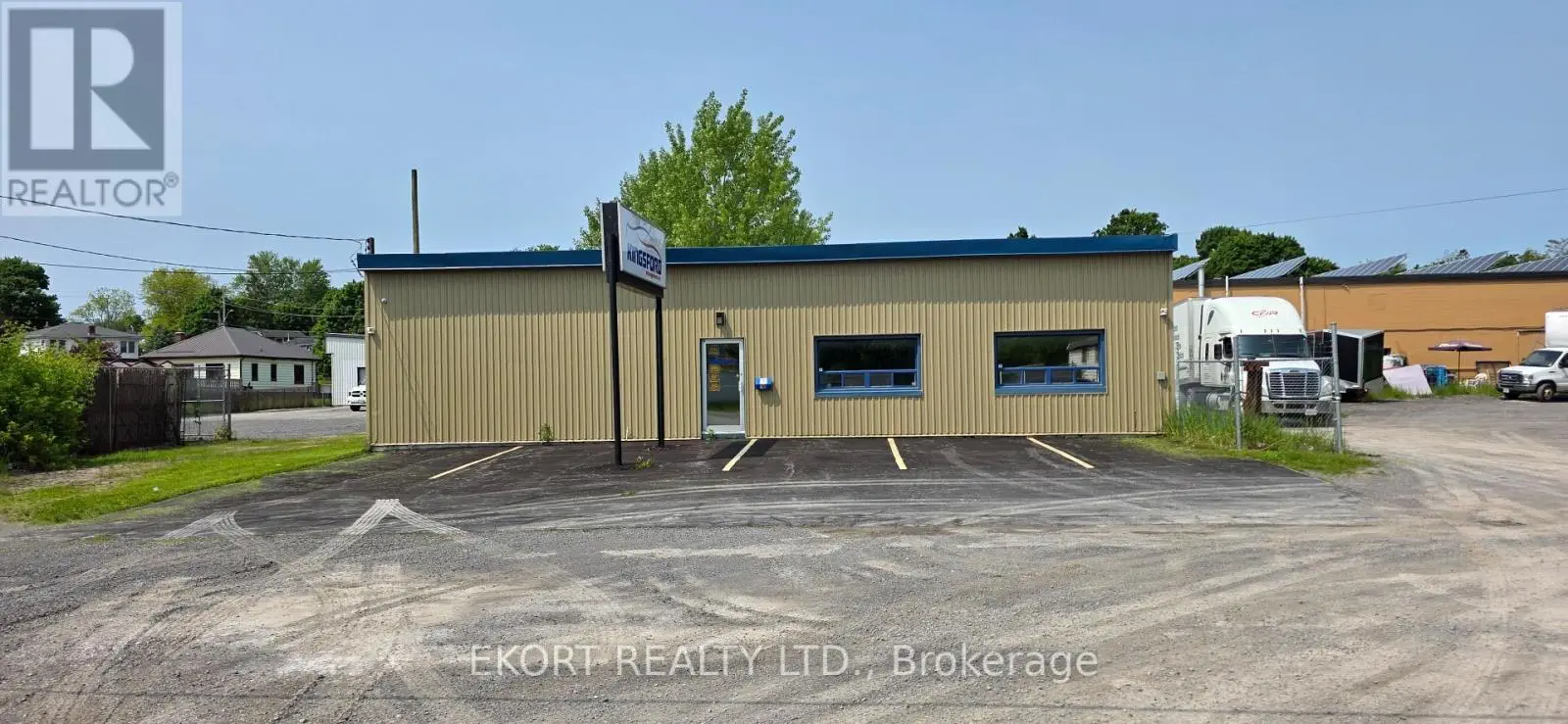 10 Fahey Street, Belleville, Ontario  K8P 3M5 - Photo 1 - X12193480