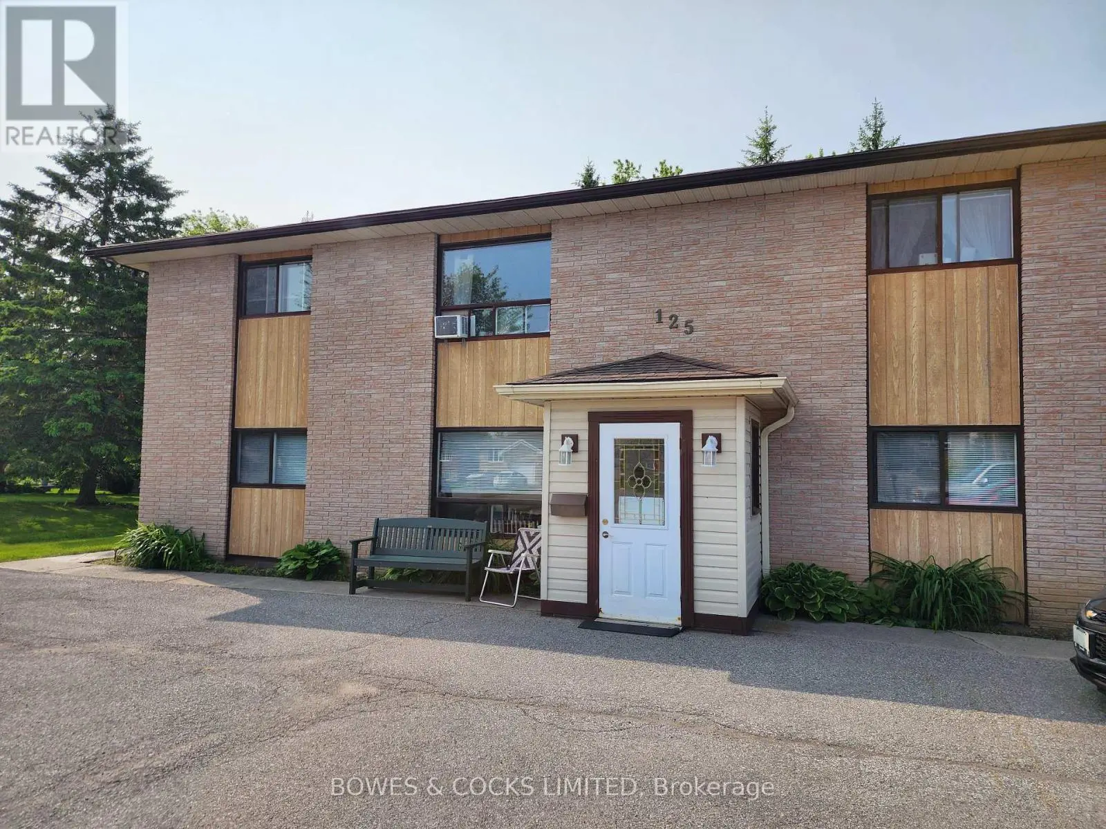 6 - 125 Mary Street W, Kawartha Lakes, Ontario  K9V 2N7 - Photo 2 - X12193626