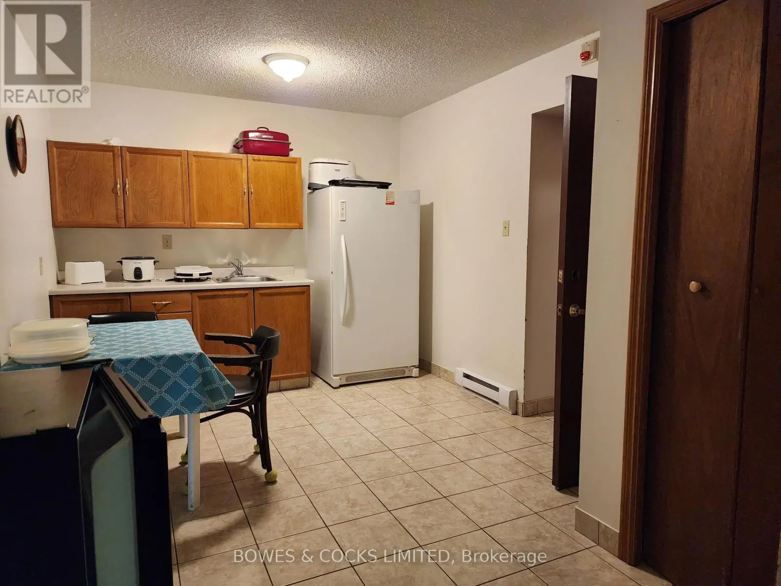 6 - 125 Mary Street W, Kawartha Lakes, Ontario  K9V 2N7 - Photo 3 - X12193626