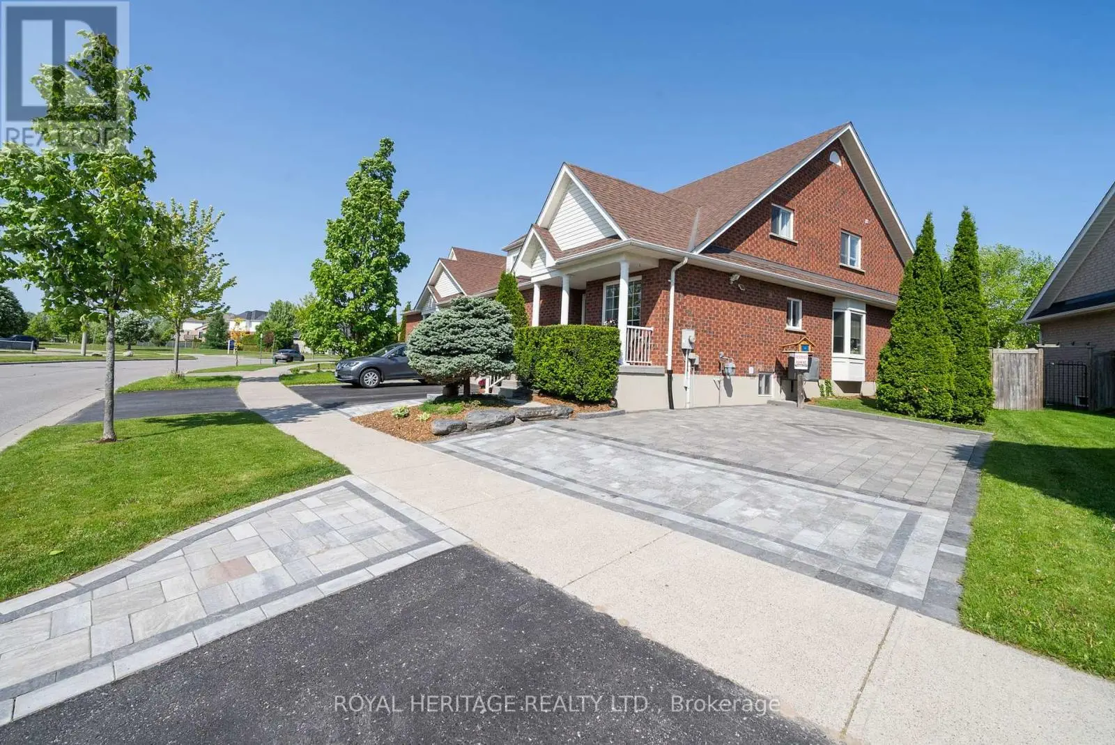 1100 Ormond Drive, Oshawa, Ontario  L1K 2Z6 - Photo 2 - E12194309