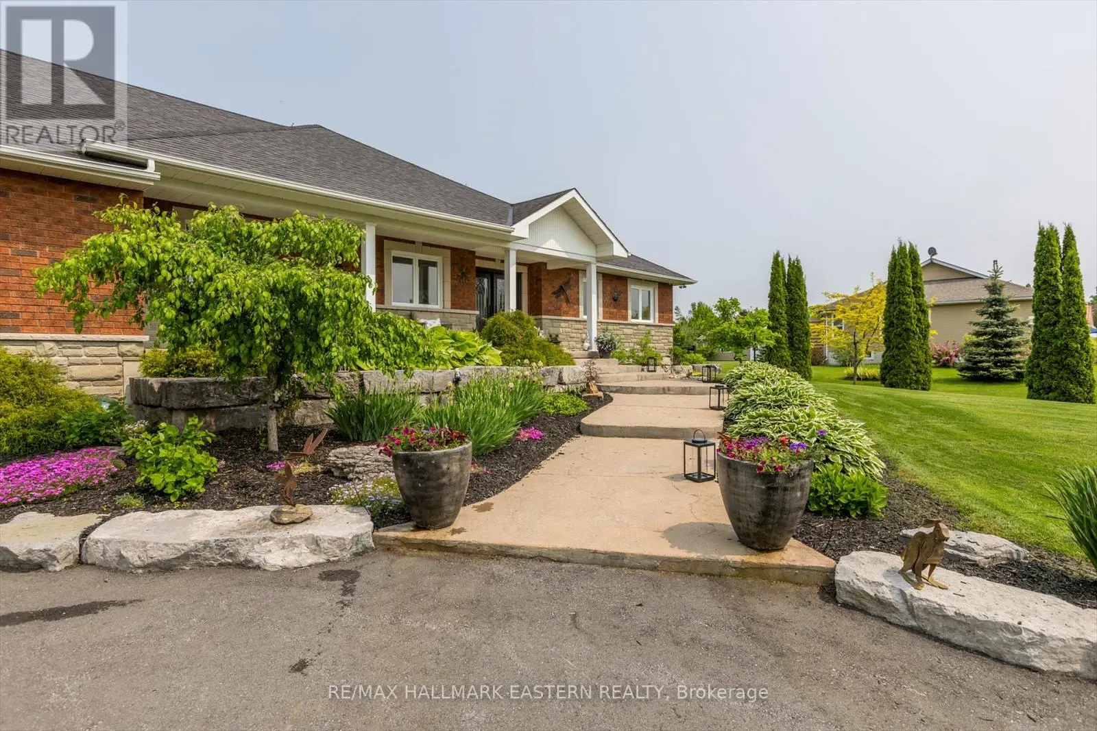 1265 Floods Drive, Selwyn, Ontario  K0L 1T0 - Photo 2 - X12181527