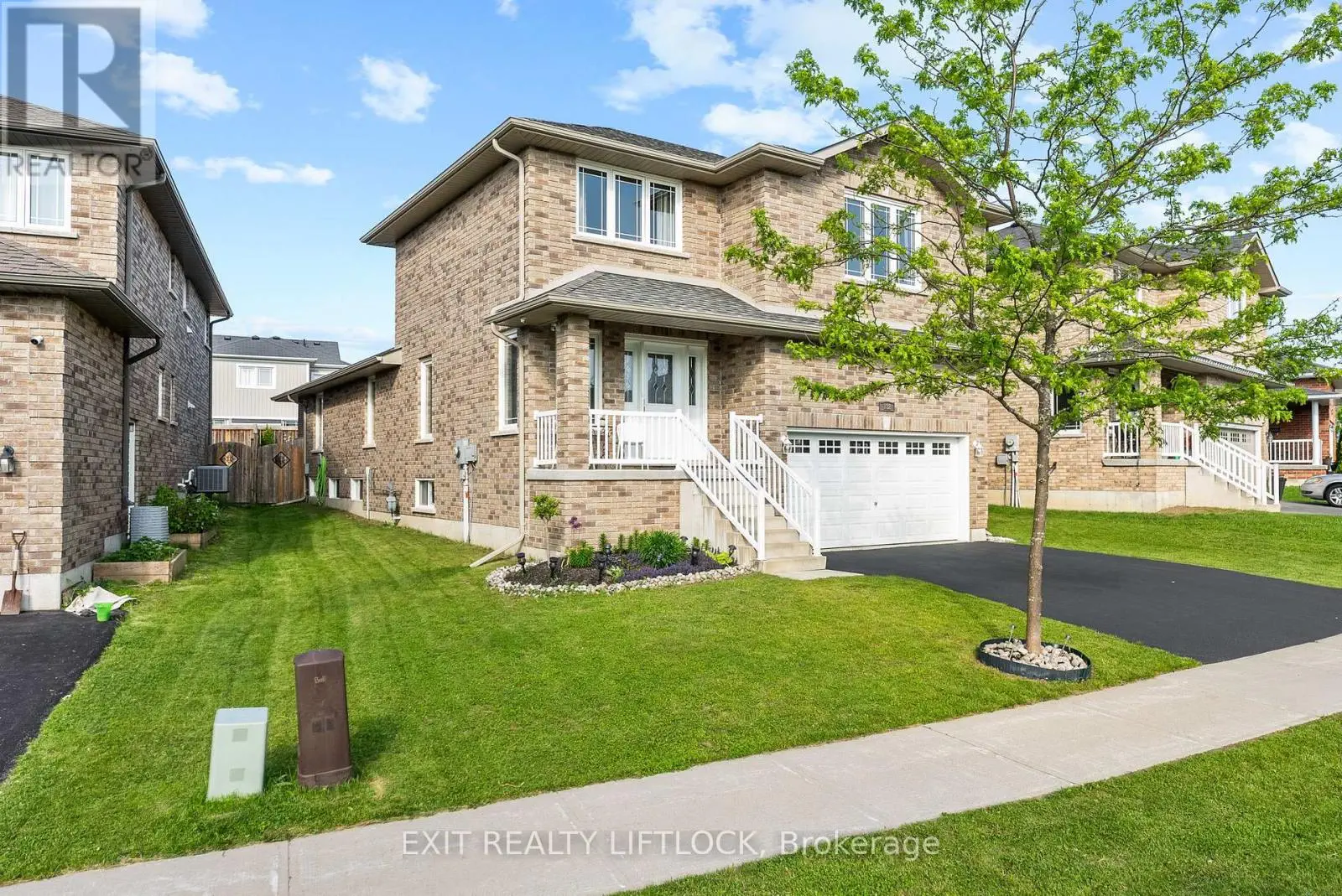 182 Chandler Crescent, Peterborough North, Ontario  K9J 0H3 - Photo 2 - X12194921