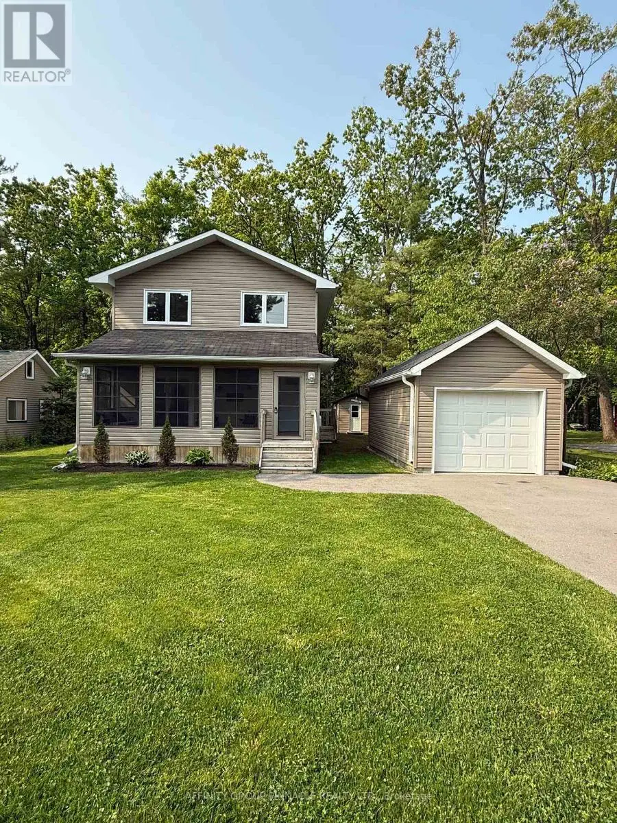 34 Pleasant View Drive, Kawartha Lakes, Ontario  K0M 1N0 - Photo 2 - X12194729