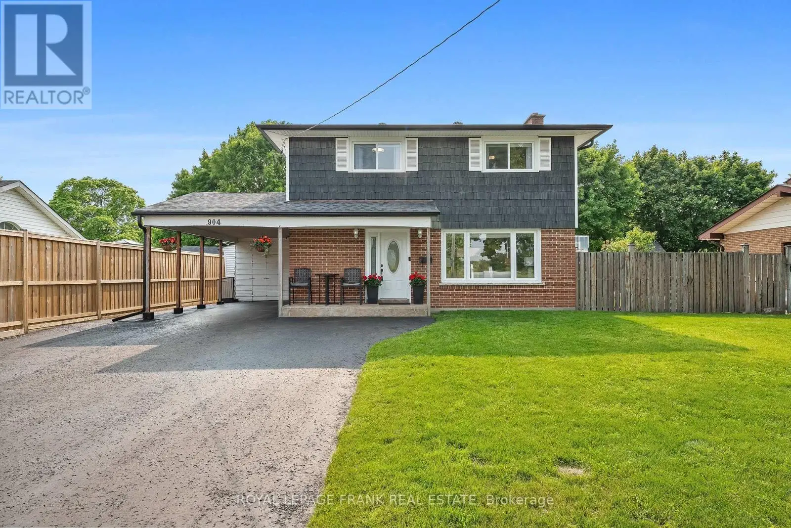 904 Somerville Street, Oshawa, Ontario  L1G 4J7 - Photo 2 - E12195493