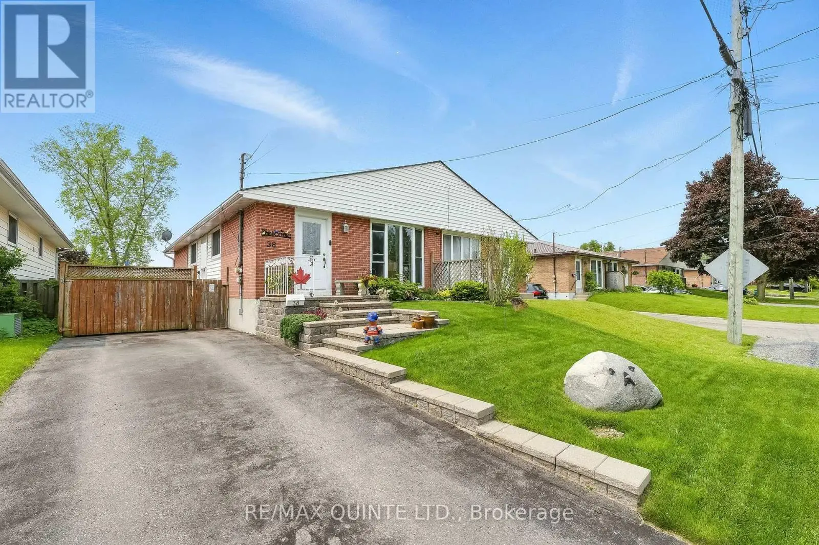 38 Bocage Street, Quinte West, Ontario  K8V 2L4 - Photo 2 - X12195353