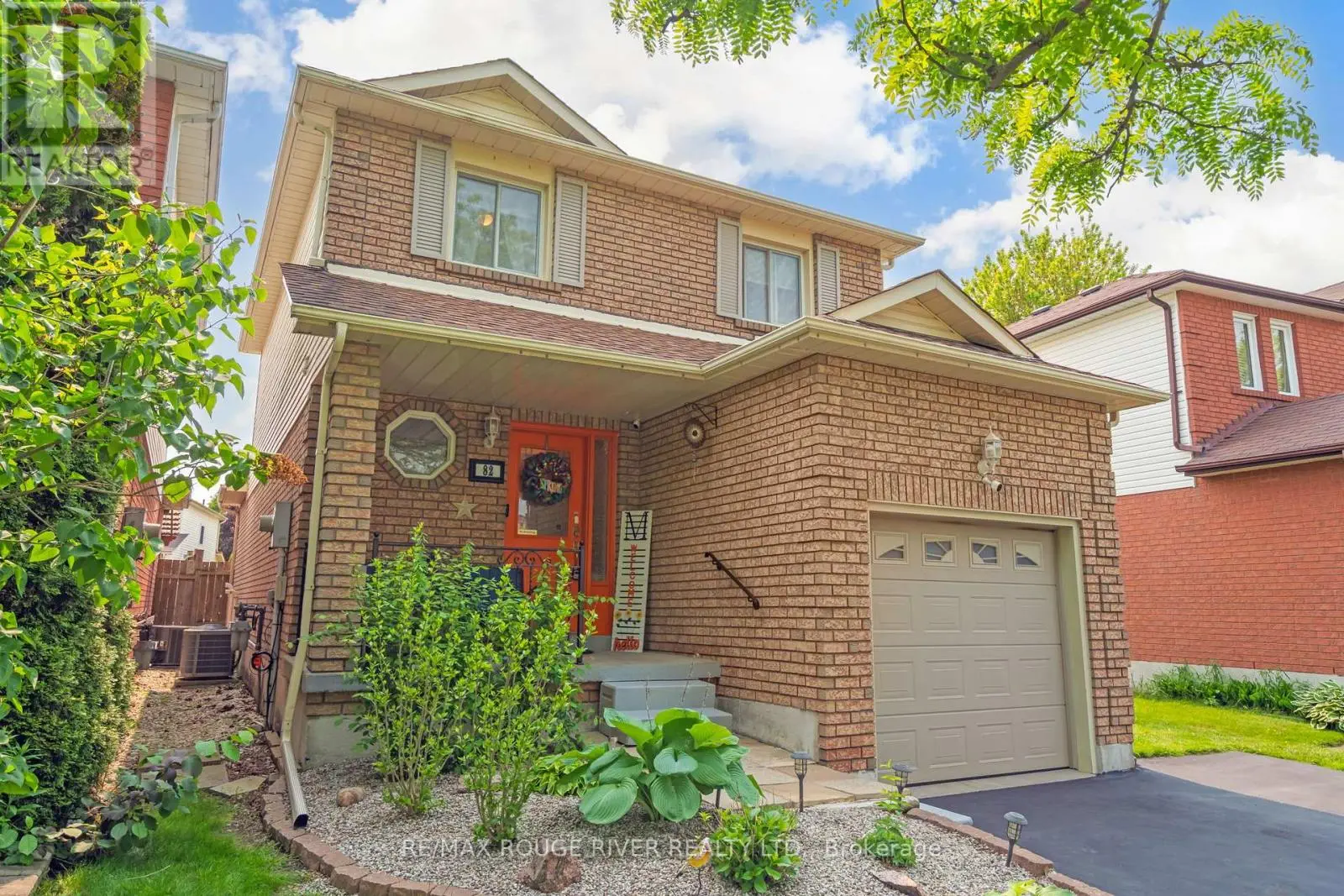 82 Edgerton Drive, Clarington, Ontario  L1C 4T8 - Photo 2 - E12195667