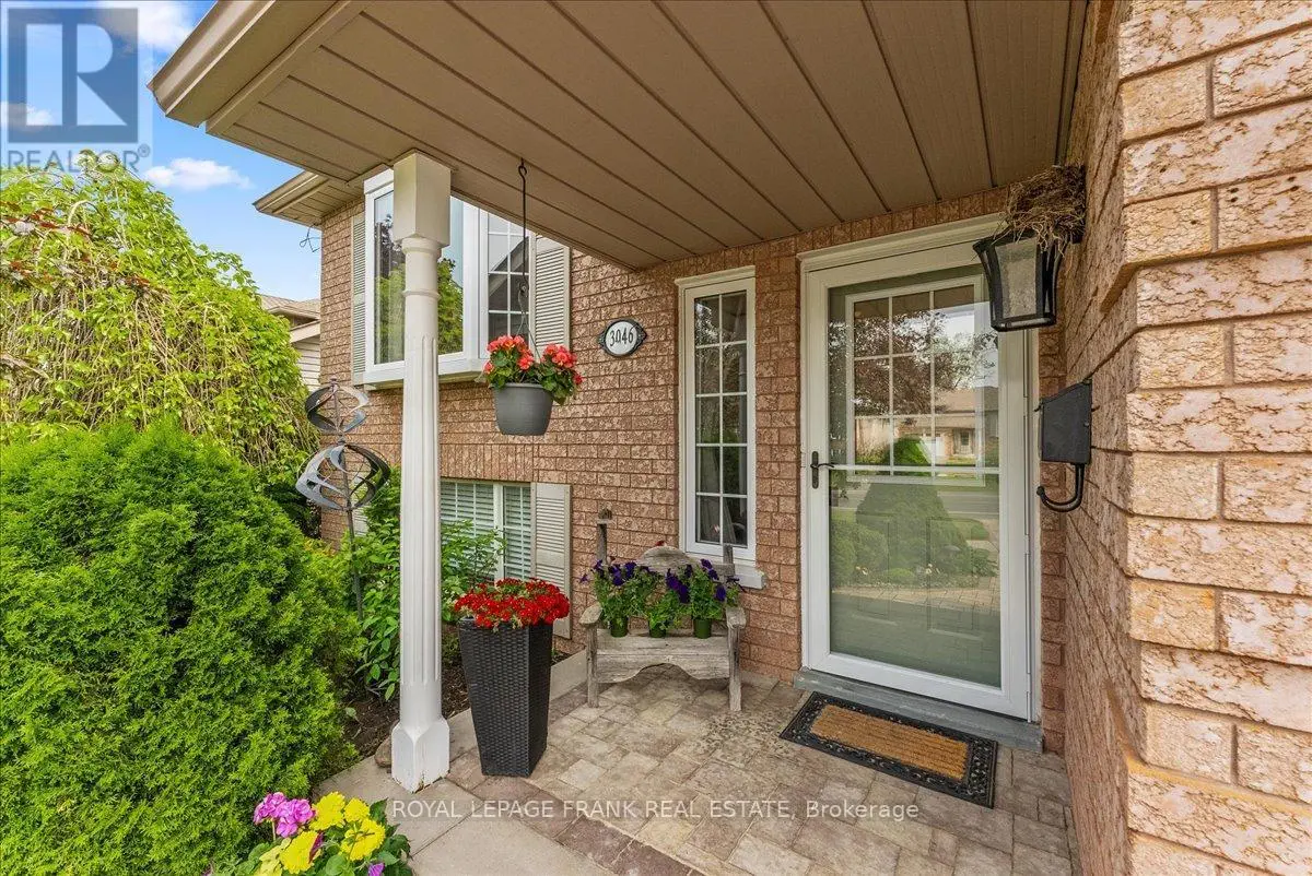 3046 Westridge Boulevard, Peterborough West, Ontario  K9K 2K5 - Photo 2 - X12195586