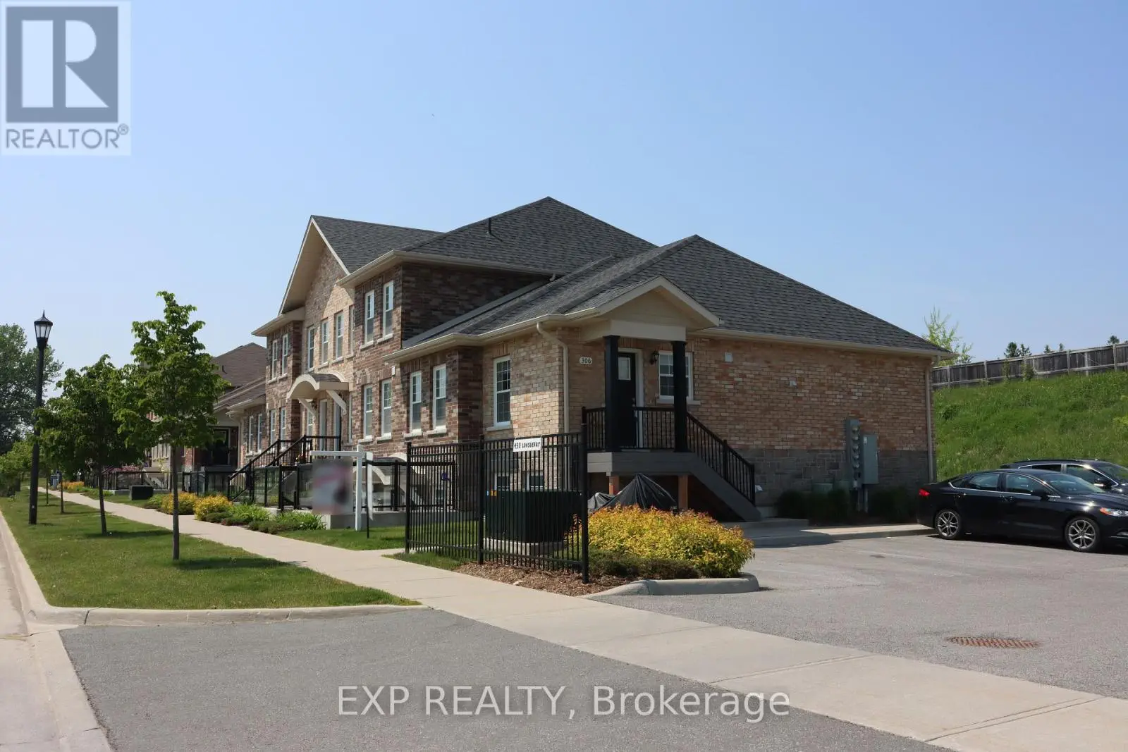 306 - 450 Lonsberry Drive, Cobourg, Ontario  K9A 0K4 - Photo 2 - X12134249