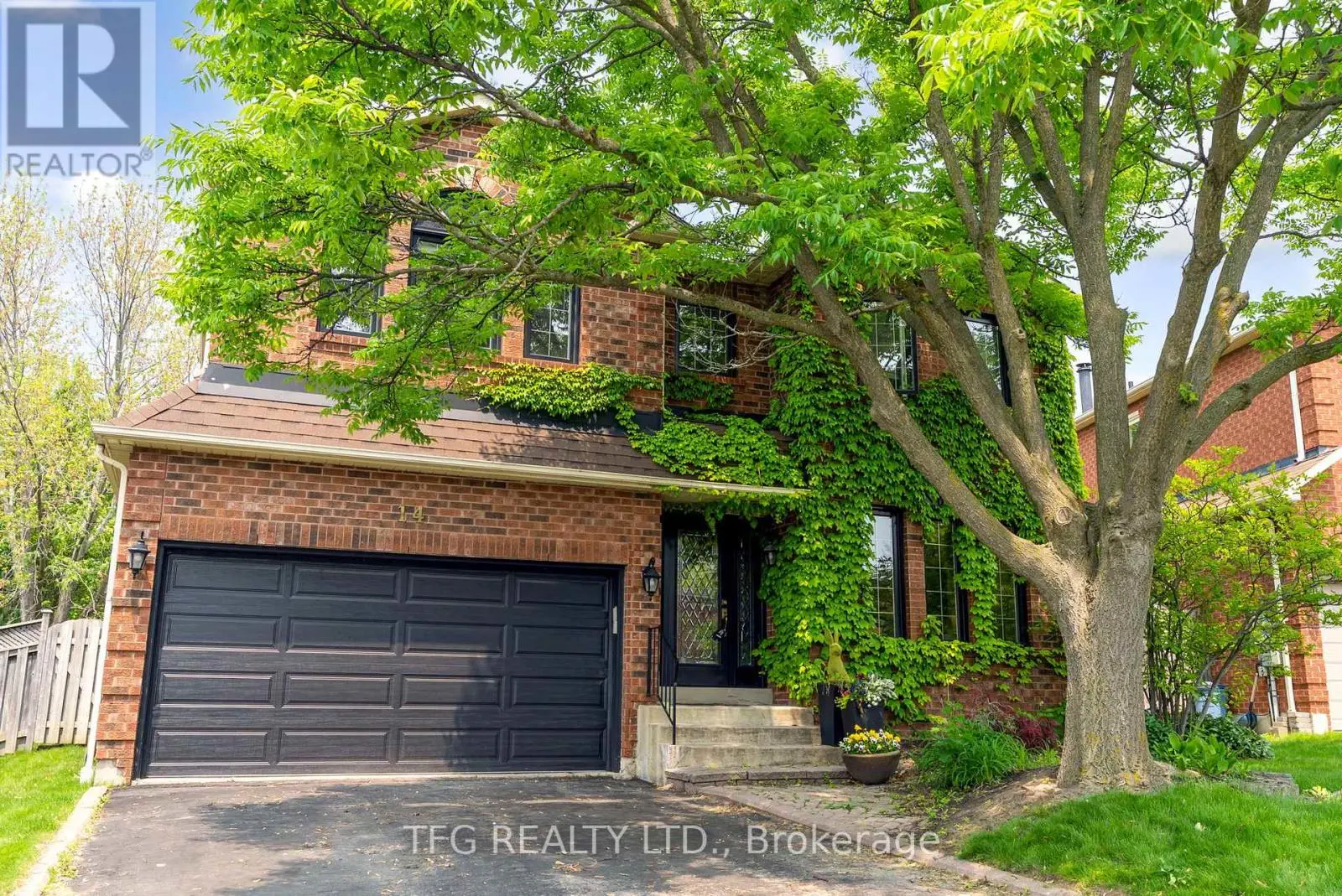 14 Lismer Drive, Whitby, Ontario  L1N 9A3 - Photo 2 - E12196893