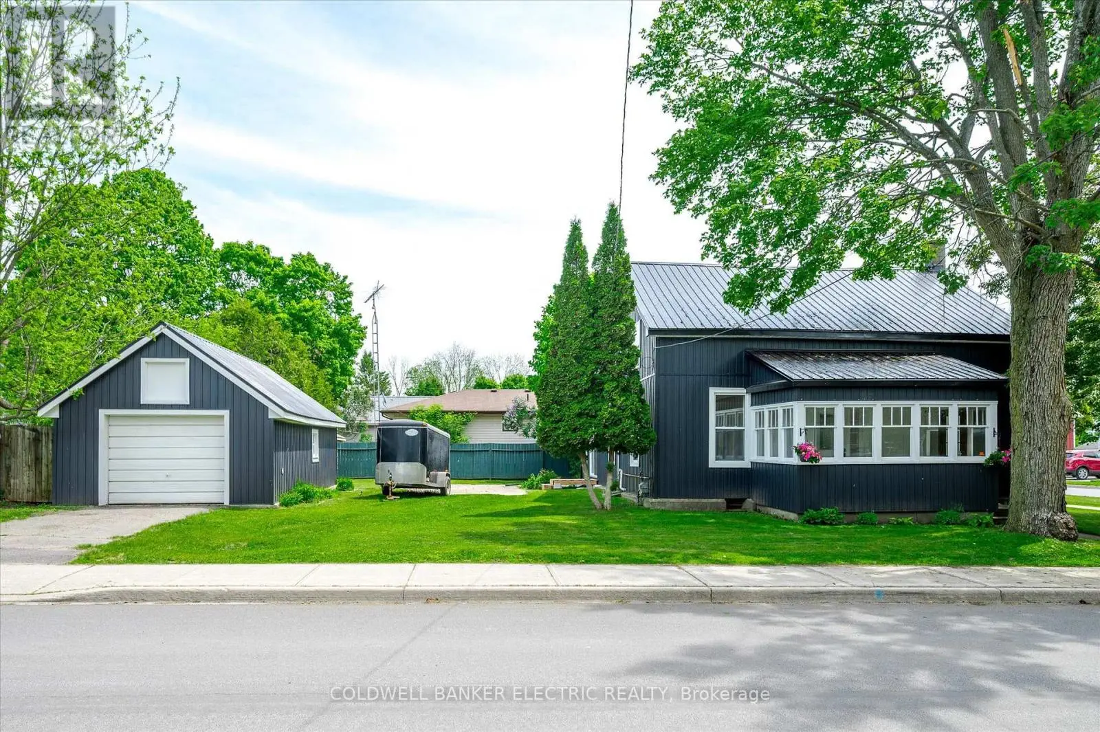 65 Queen Street, Asphodel-Norwood, Ontario  K0L 2V0 - Photo 2 - X12196858