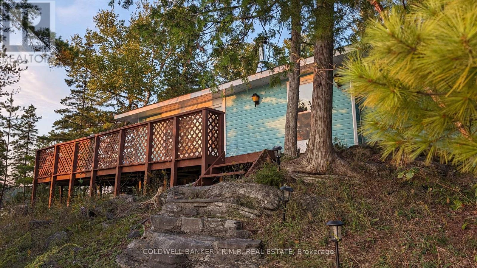 701 Island 7, Trent Lakes, Ontario  K0M 2A0 - Photo 2 - X12185408