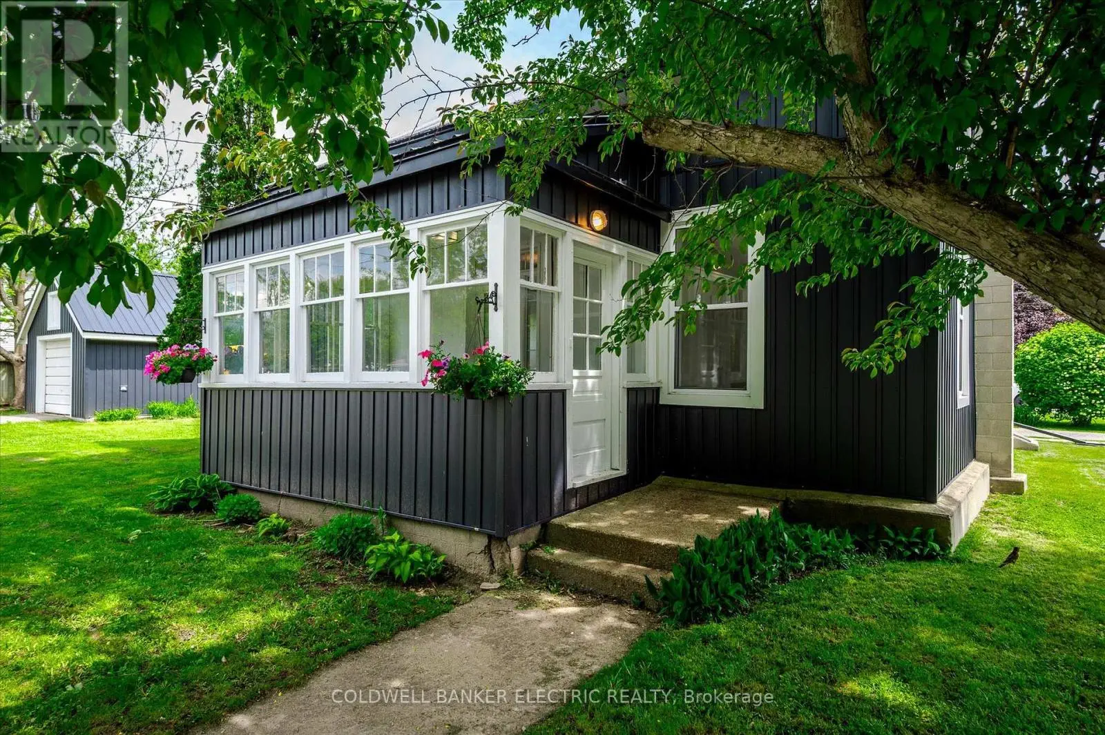 65 Queen Street, Asphodel-Norwood, Ontario  K0L 2V0 - Photo 3 - X12196858