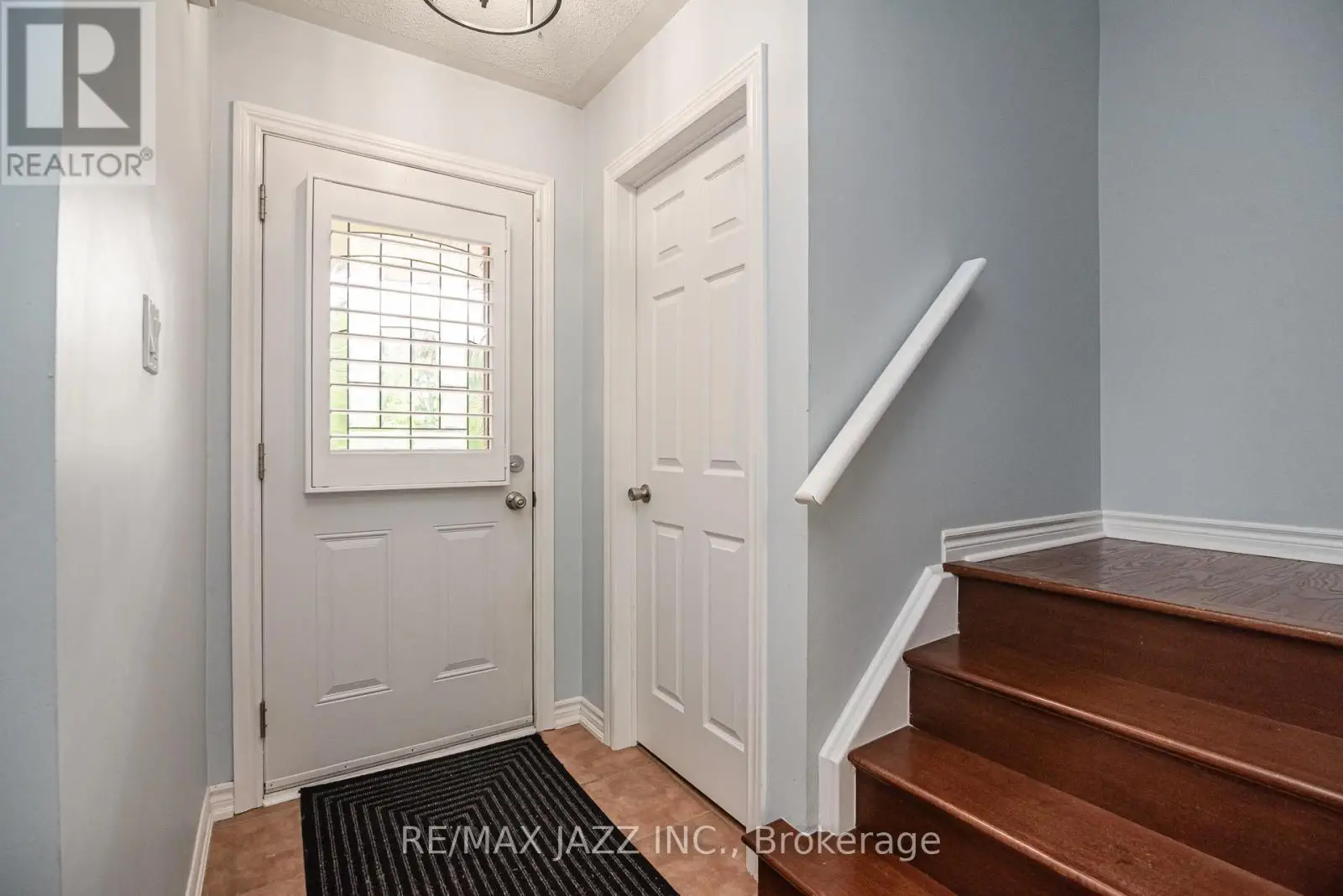 88 Richfield Square, Clarington, Ontario  L1E 3G4 - Photo 3 - E12197088