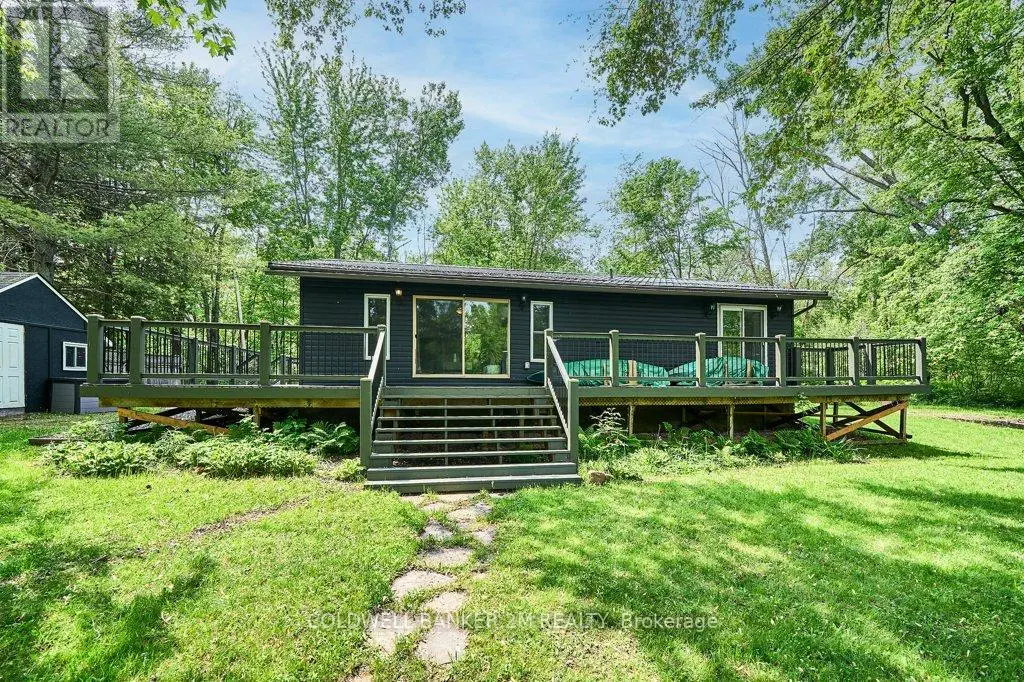 3820 West Canal Road, Severn, Ontario  P0E 1N0 - Photo 1 - S12197402
