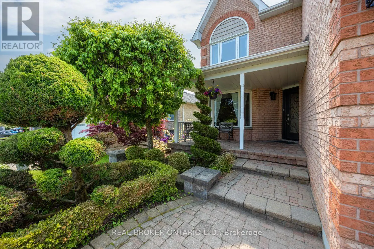 38 Apple Blossom Boulevard, Clarington, Ontario  L1C 4L9 - Photo 3 - E12197663