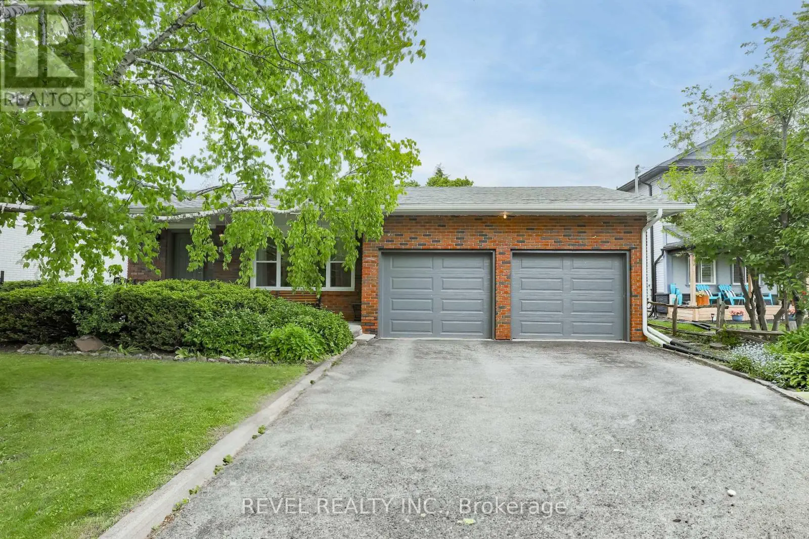 89 Pottinger Street, Kawartha Lakes, Ontario  K9V 3Y4 - Photo 1 - X12197774