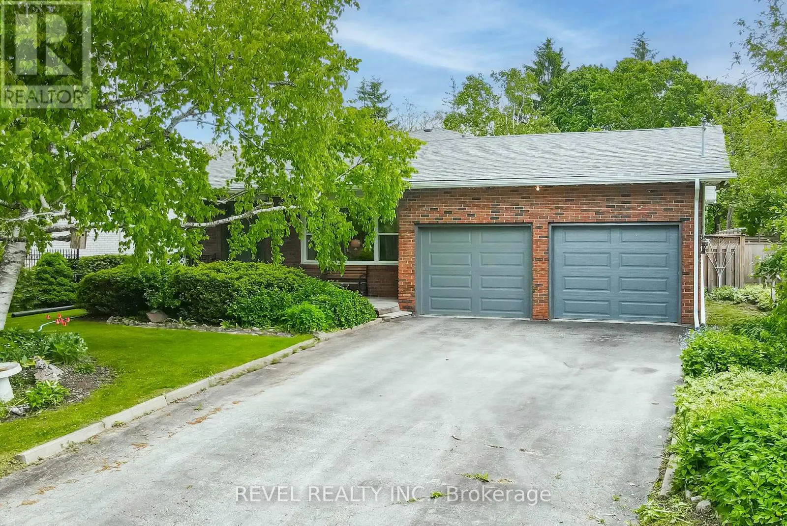 89 Pottinger Street, Kawartha Lakes, Ontario  K9V 3Y4 - Photo 3 - X12197774