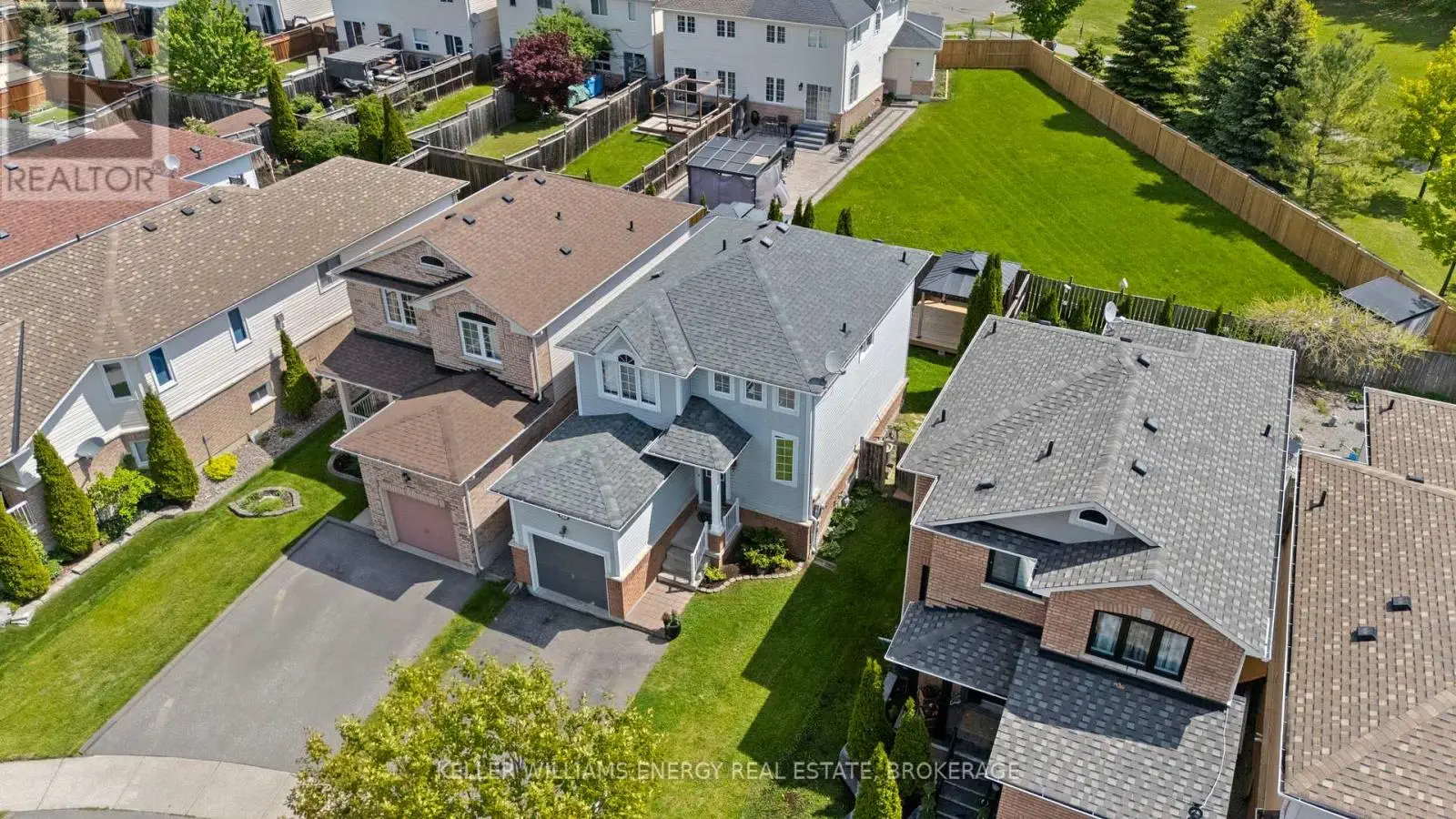 29 Barlow Court, Clarington, Ontario  L1C 5G5 - Photo 3 - E12198176