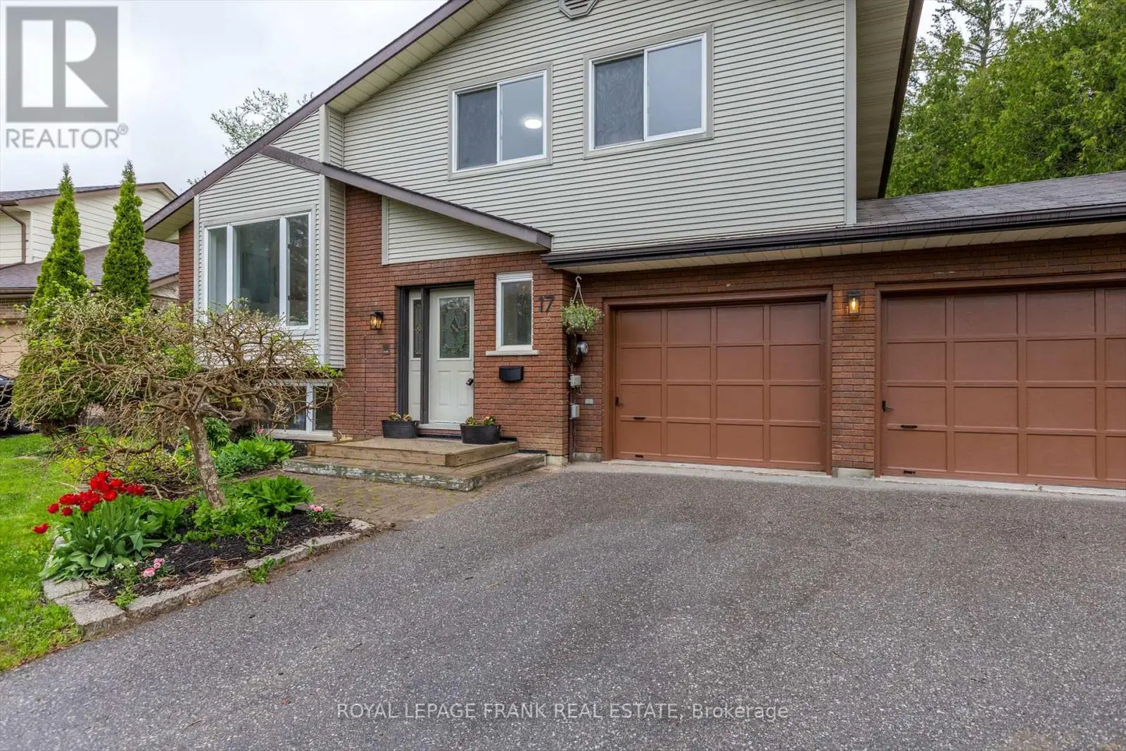 17 Claudette Court, Peterborough West, Ontario  K9J 7Y7 - Photo 2 - X12198128