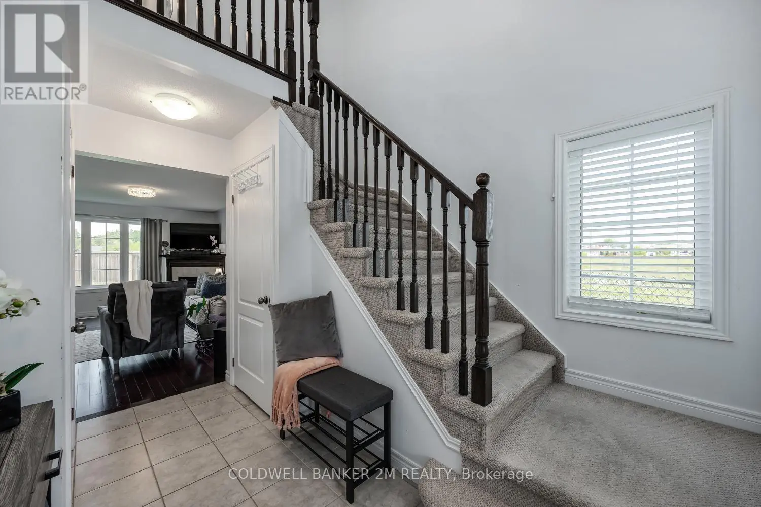 142 Daiseyfield Avenue, Clarington, Ontario  L2W 0H2 - Photo 3 - E12198720
