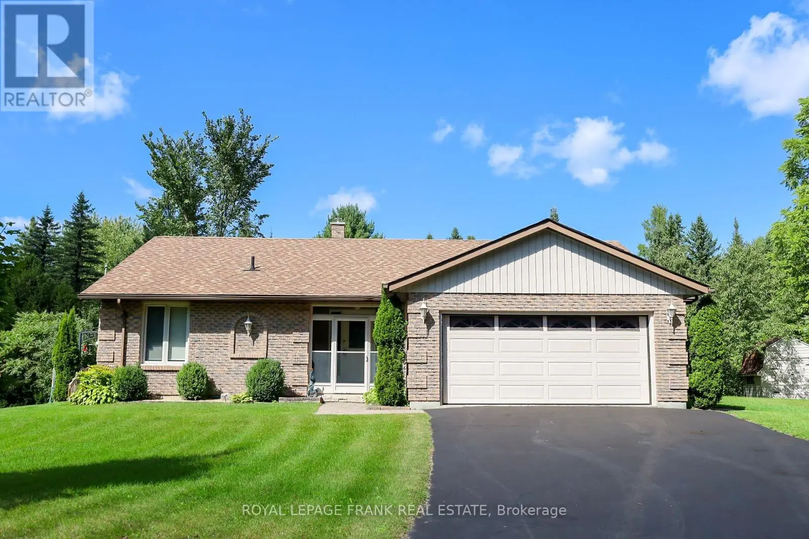41 Pirates Glen Drive, Trent Lakes, Ontario  K0M 1A0 - Photo 1 - X12199340