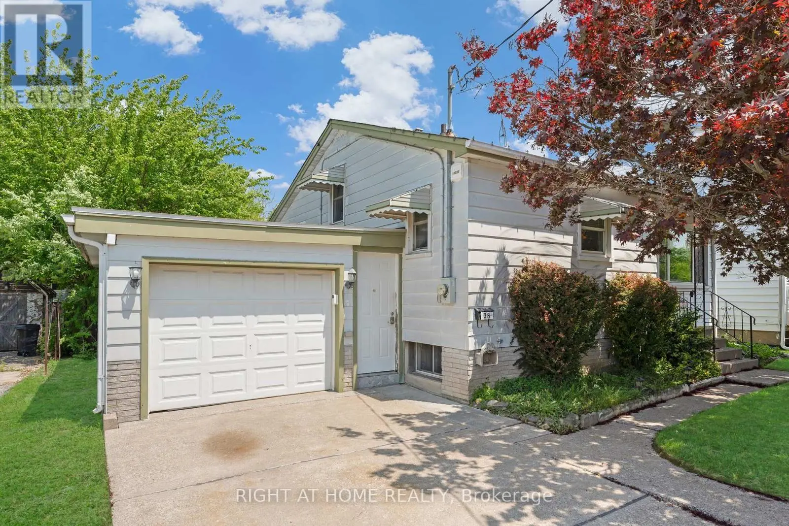 38 Kinsey Street, St. Catharines, Ontario  L2S 1E1 - Photo 1 - X12199355