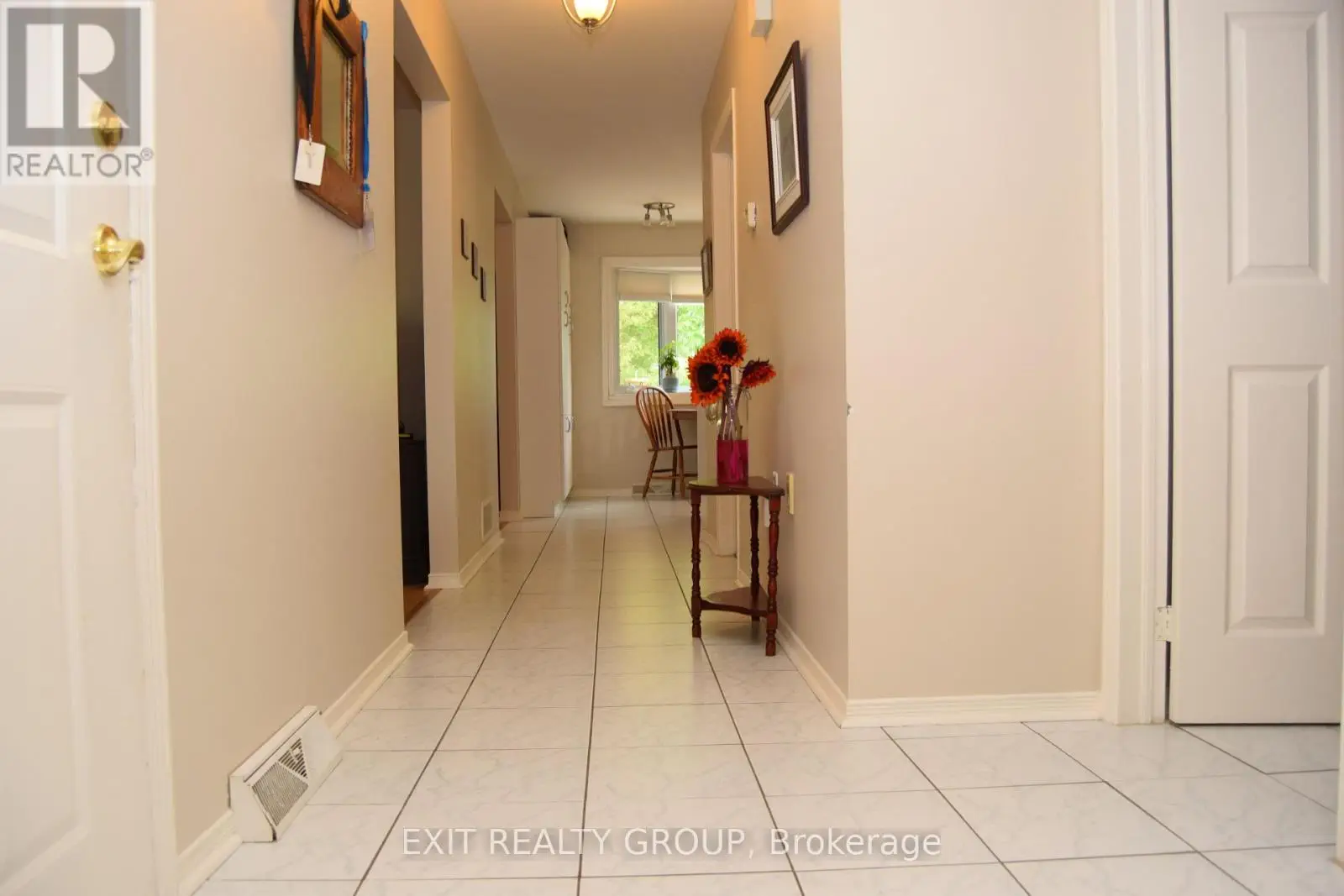 9 Empire Boulevard, Prince Edward County, Ontario  K0K 3L0 - Photo 2 - X12199360