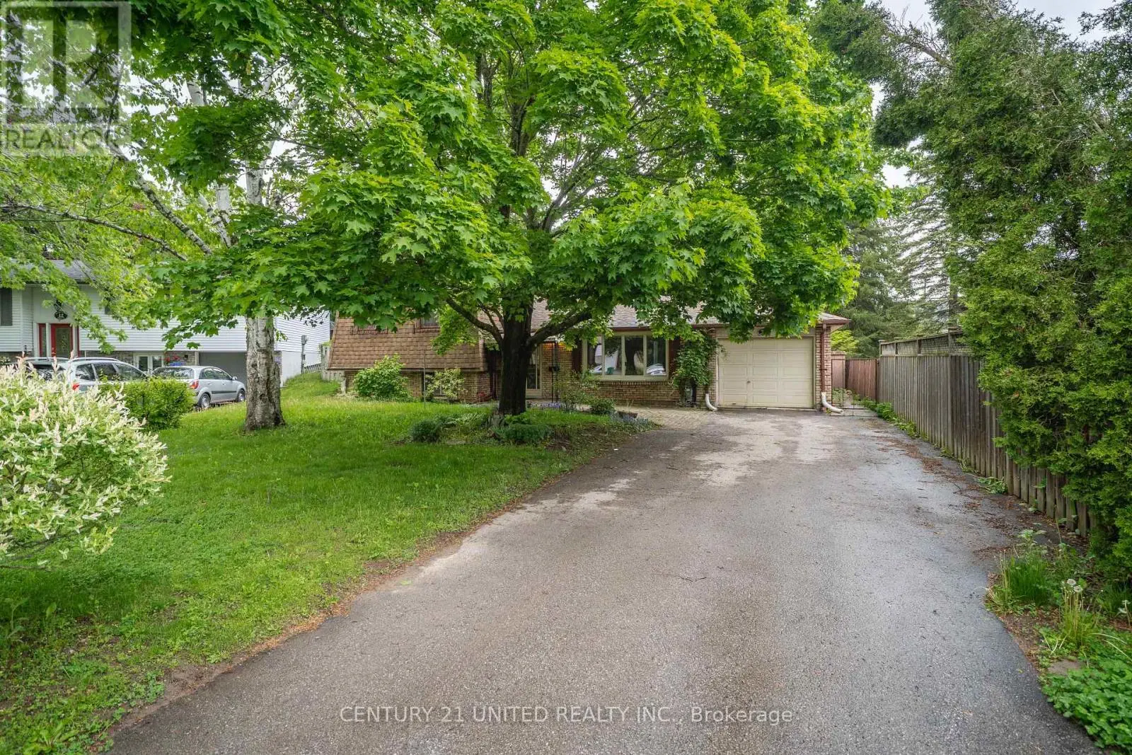 38 Parkview Drive, Peterborough North, Ontario  K9H 5M6 - Photo 3 - X12198850