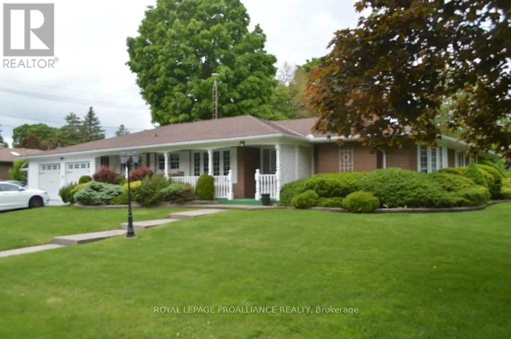 9 Parkview Heights, Quinte West, Ontario  K8V 5L9 - Photo 1 - X12194222