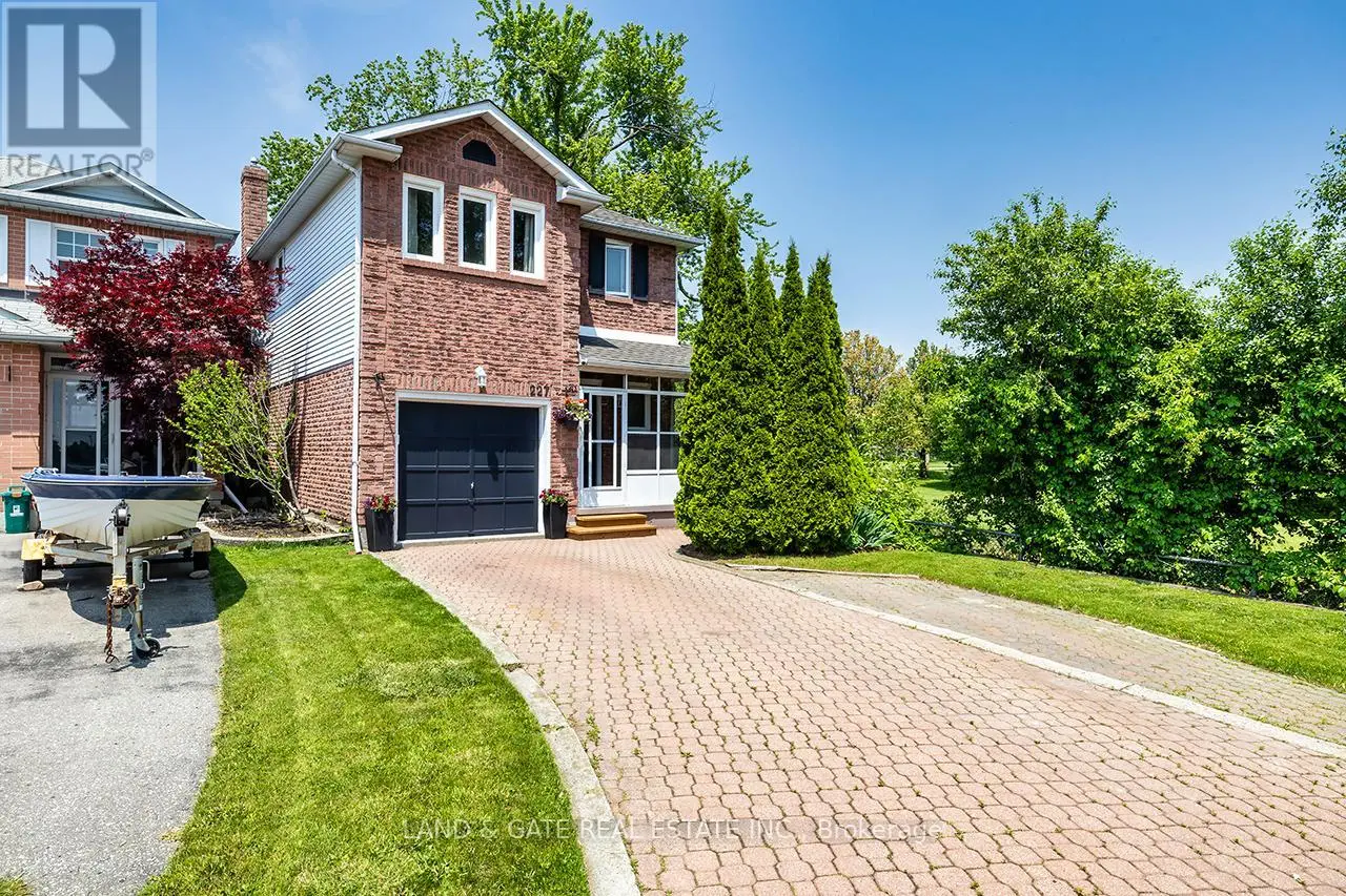 227 Lichen Crescent, Oshawa, Ontario  L1J 7W2 - Photo 1 - E12199748