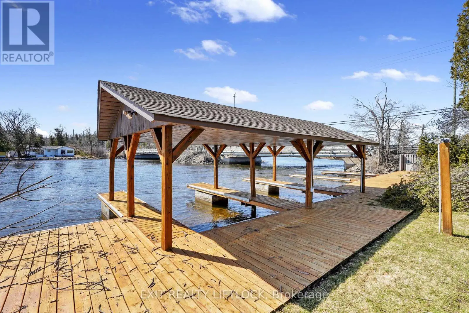 111 - 200 East Street S, Kawartha Lakes, Ontario  K0M 1A0 - Photo 2 - X12200481