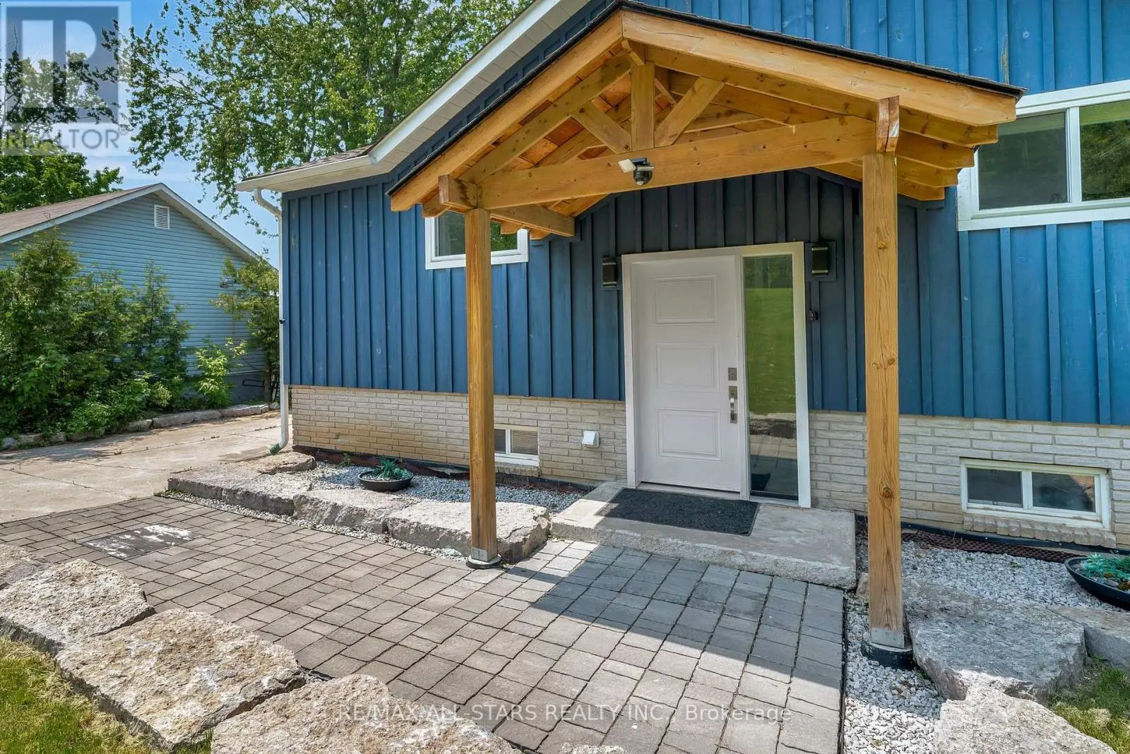 267 Snug Harbour Road, Kawartha Lakes, Ontario  K9V 4R4 - Photo 3 - X12200562