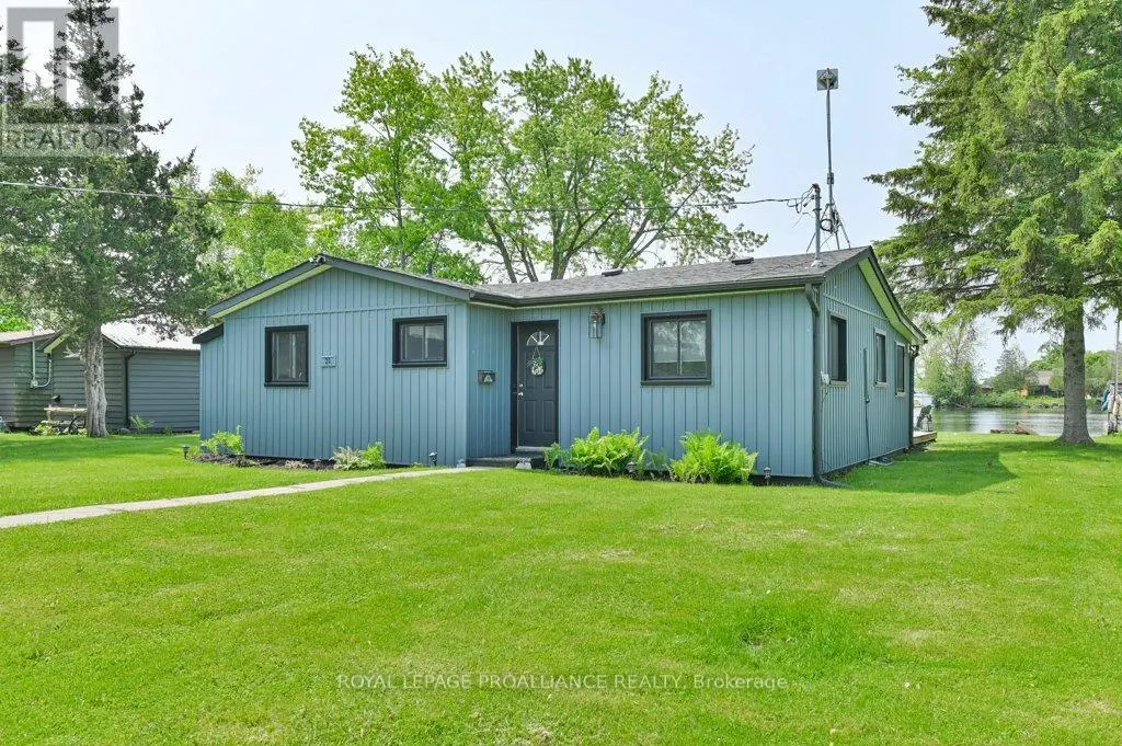 20 Rodgers Road, Quinte West, Ontario  K0K 2C0 - Photo 3 - X12195460