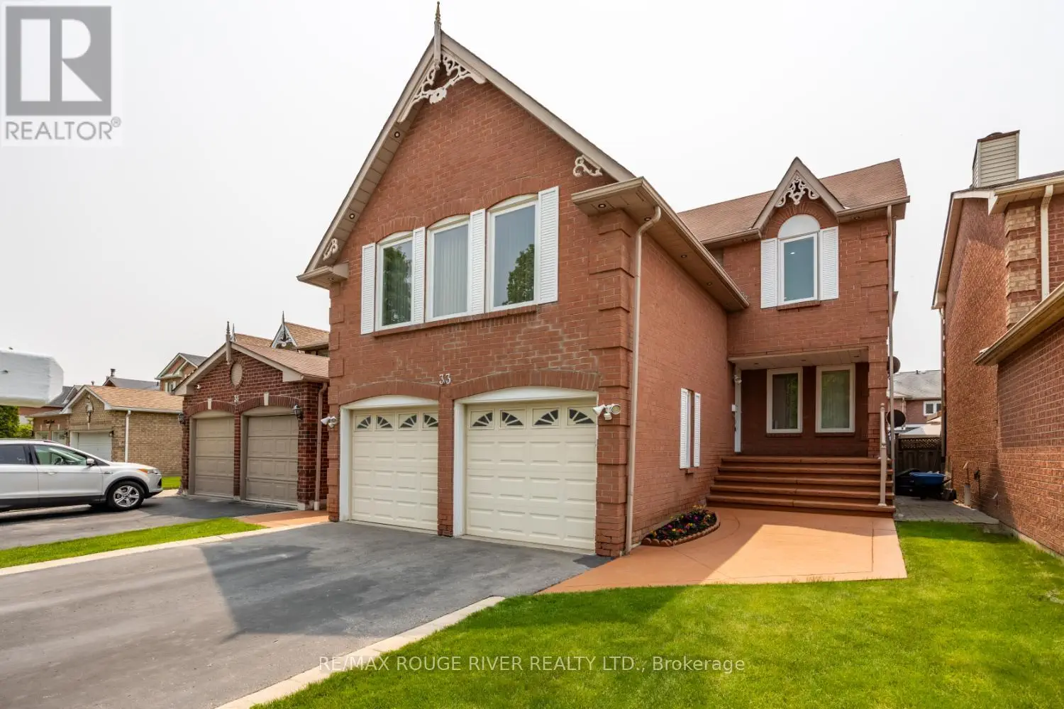 33 Hearne Crescent, Ajax, Ontario  L1T 3P5 - Photo 1 - E12201706
