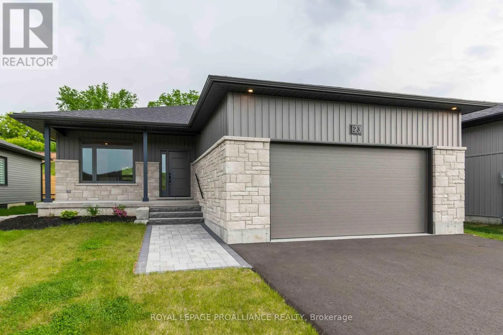 23 Schmidt Way, Quinte West, Ontario  K8V 0L5 - Photo 1 - X12201573