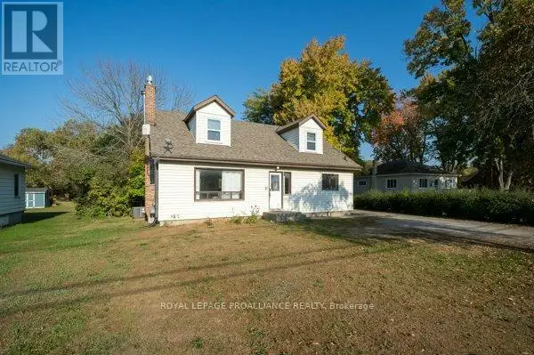 722 Trenton-Frankford Road, Quinte West, Ontario  K8V 5P6 - Photo 3 - X12201714
