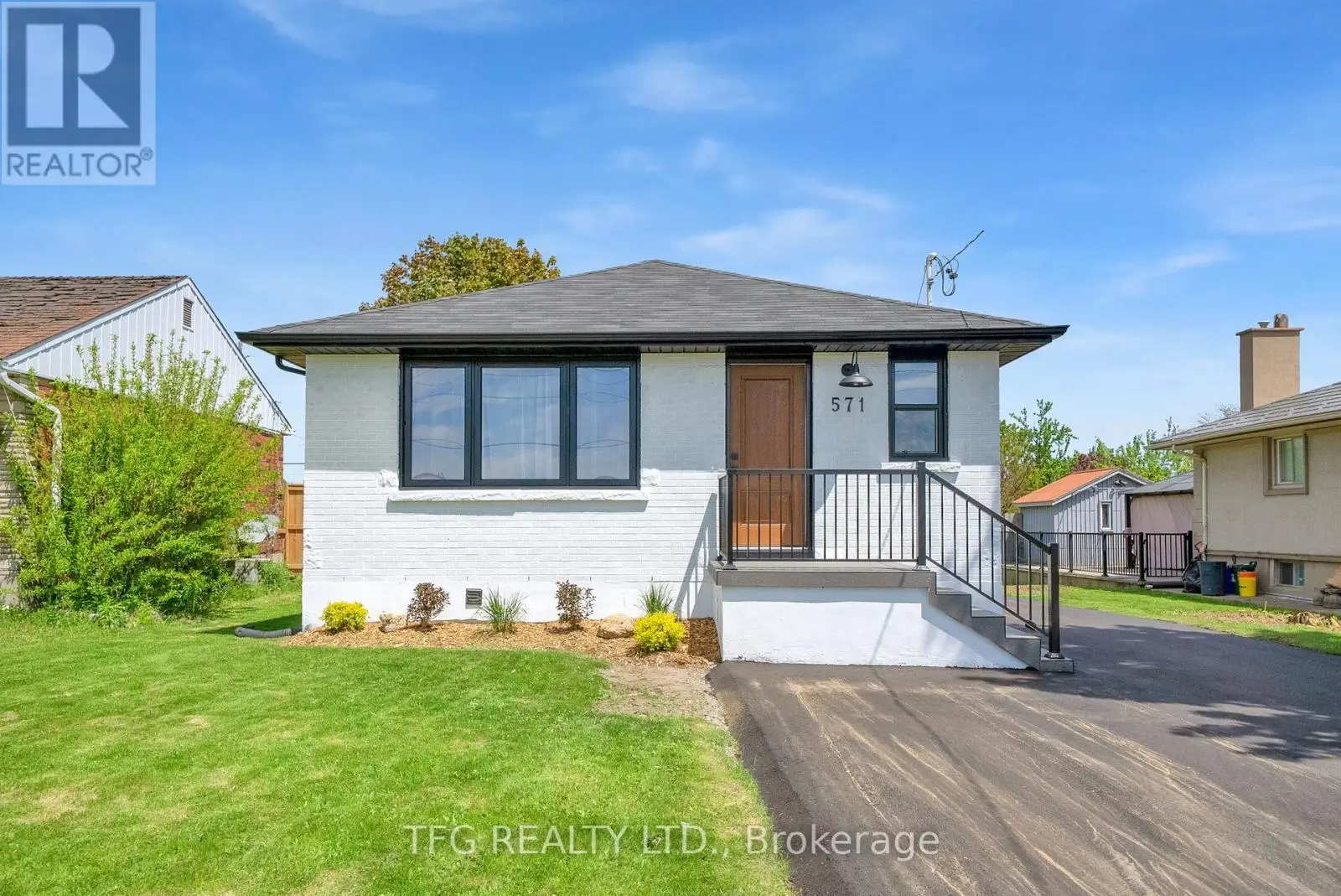 571 Stevenson Road N, Oshawa, Ontario  L1J 5N9 - Photo 2 - E12202073