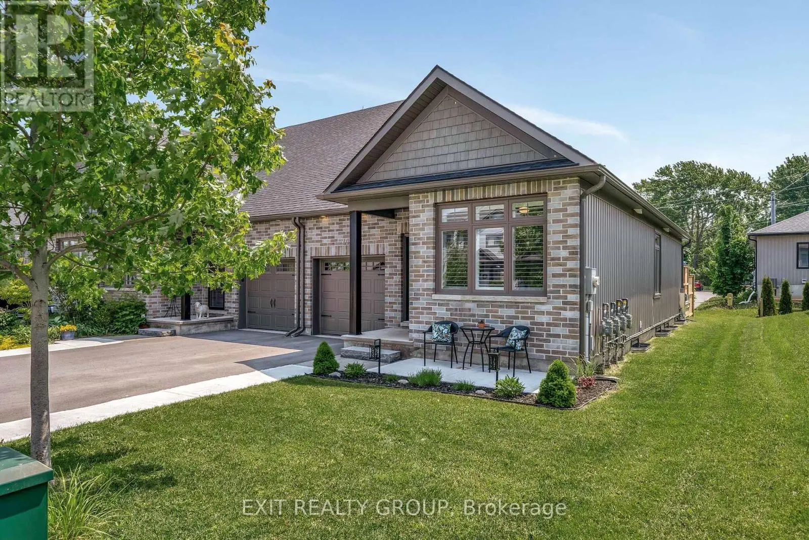40 Curtis Street, Prince Edward County, Ontario  K0K 2T0 - Photo 2 - X12202337
