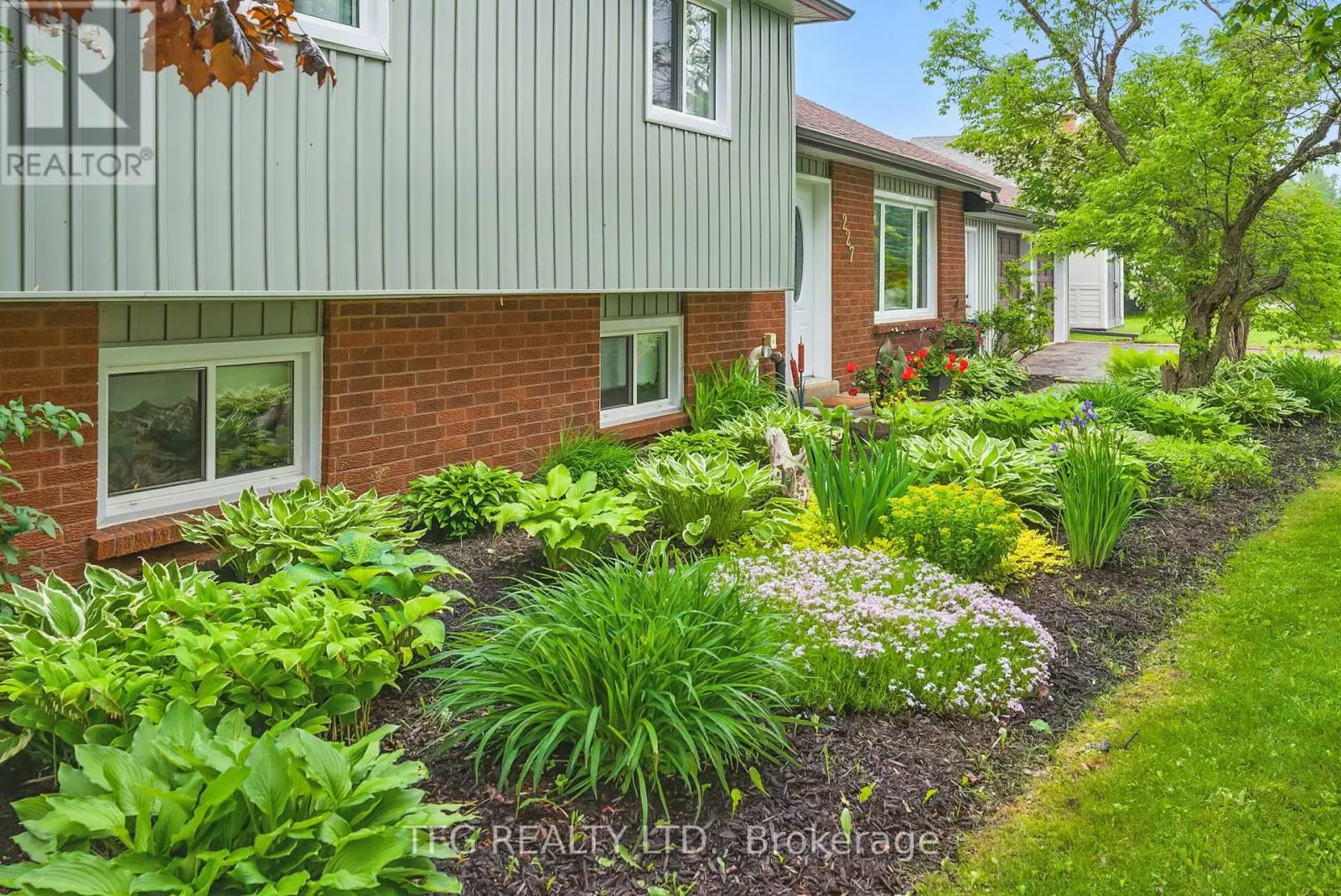 227 Corbett Drive, Kawartha Lakes, Ontario  L0A 1K0 - Photo 3 - X12202446