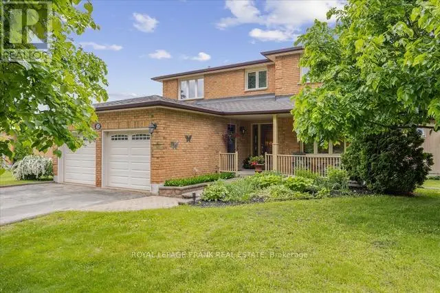 12 Linton Court, Uxbridge, Ontario  L9P 1L6 - Photo 3 - N12202833
