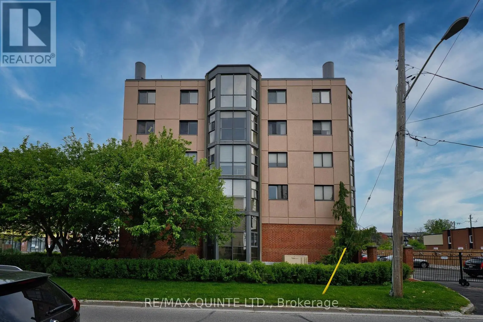 401 - 1 Queen Street, Cobourg, Ontario  K9A 1M8 - Photo 2 - X12202909
