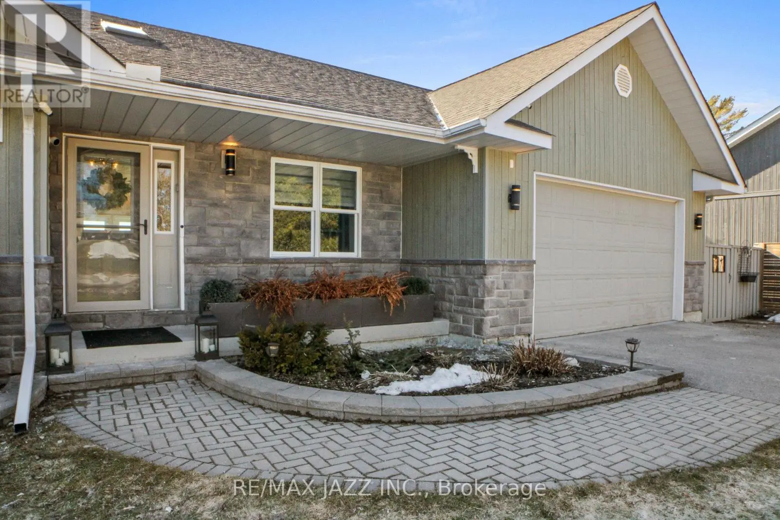 30 Wakeford Road, Kawartha Lakes, Ontario  K0M 2C0 - Photo 3 - X12203013