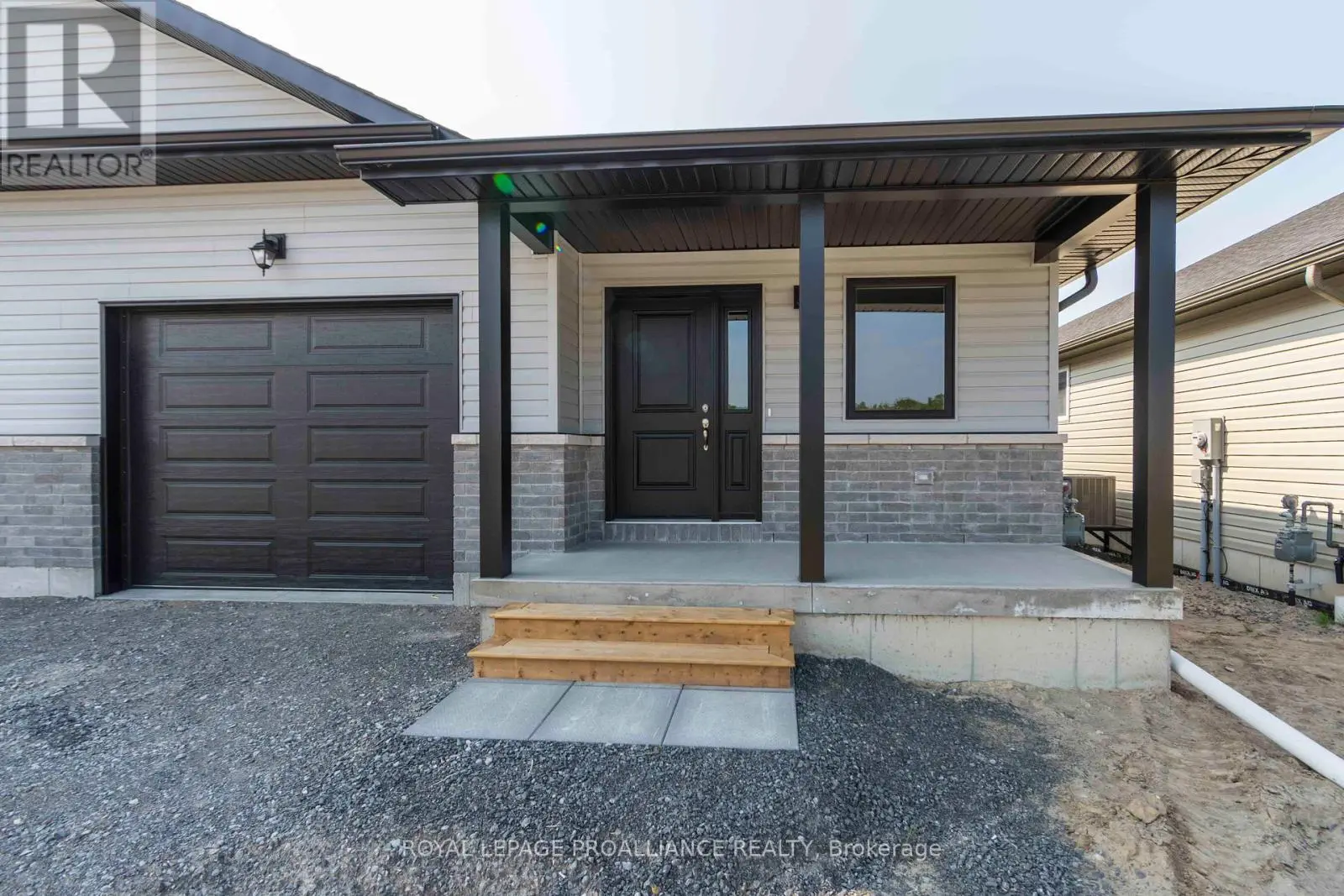 49 Mackenzie John Crescent, Brighton, Ontario  K0K 1H0 - Photo 2 - X11896935