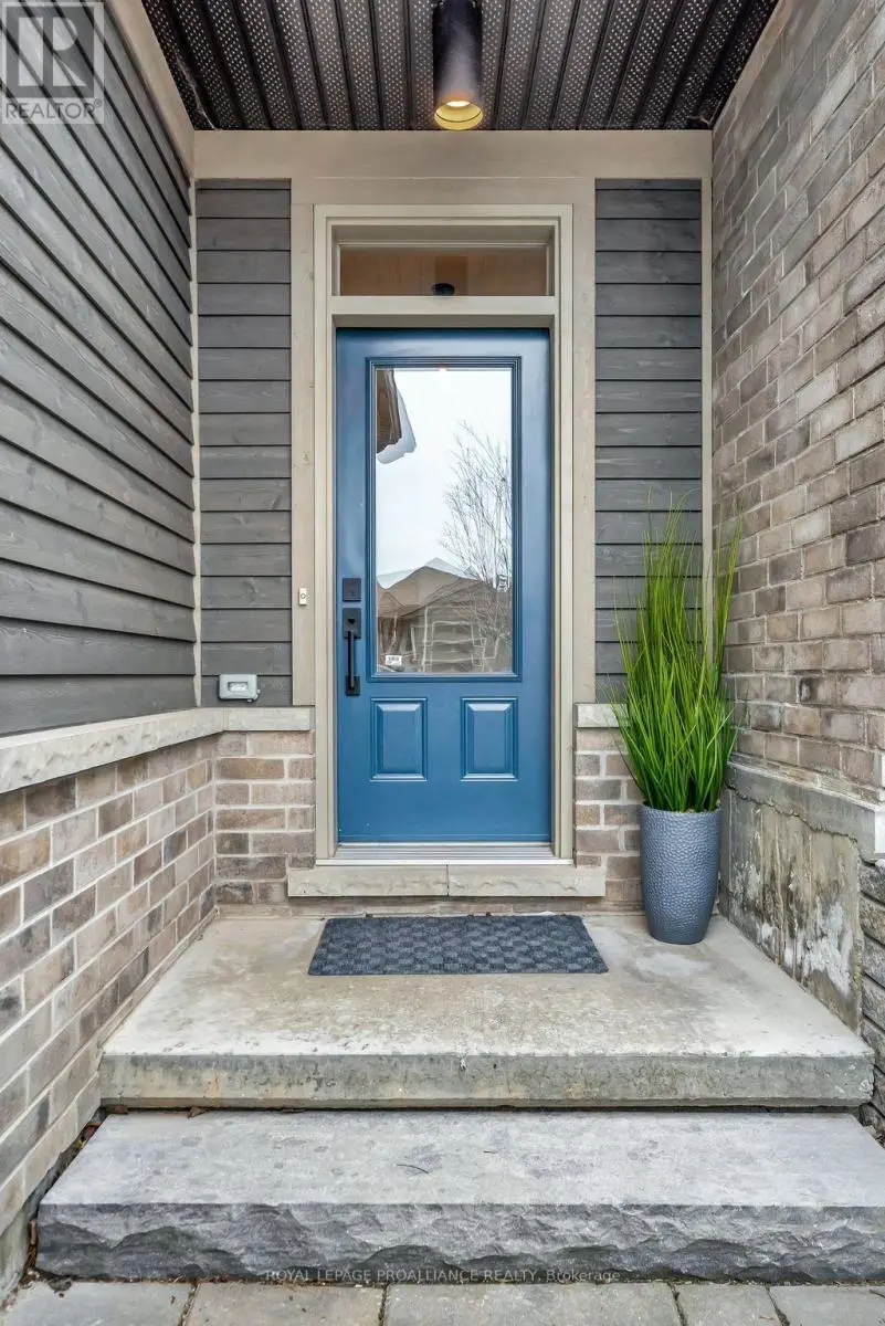 66 Pineridge Drive, Prince Edward County, Ontario  K0K 2T0 - Photo 2 - X12203041